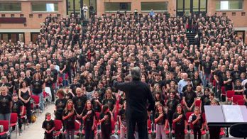 Ravenna, Riccardo Muti dirige l'inno di Mameli