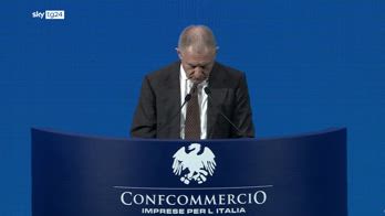 ERROR! Confcommercio, Urso: nave Italia stabile, tiene il mare