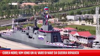 Corea Nord, Kim Jong Un al varo di nave da guerra riparata