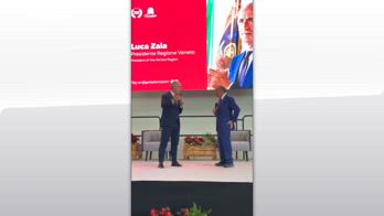 Matrimonio Jeff Bezos a Venezia, città divisa tra favorevoli e contrari