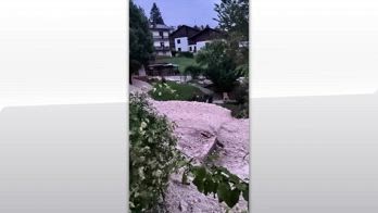 Maltempo in Veneto, frana a borca di Cadore. Chiusa la SS 51 di Alemagna, evacuata una piccola frazione
