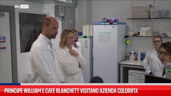 Il principe William e Cate Blanchett indossano il camice per la visita del finalista dell'Earthshot Prize