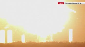 SpaceX, razzo Starship esplode durante test in Texas