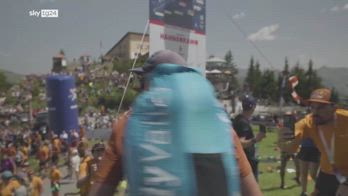 Red Bull X Alps, Durogati vince gara di corsa e parapendio