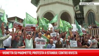 Istanbul, islamisti protestano per vignetta su profeti