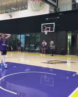 NBA, Bronny James: schiacciata spettacolare in allenamento