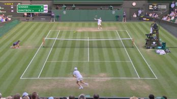 sinner caduta gomito wimbledon