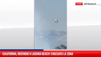 California, incendio a Laguna Beach: evacuata la zona