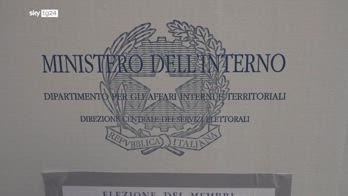 Regionali, tutto da scrivere in Veneto e Campania, corsa al voto nelle Marche