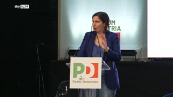 ERROR! Guerra dei dazi, Schlein: "Governo sventi guerra commerciale, impatto devastante per Italia"