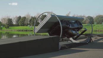 SpÃ©irling, la prima hypercar che si guida a testa in giÃ¹