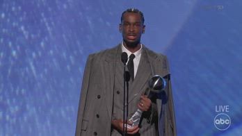 NBA, Gilgeous-Alexander premiato agli ESPYS