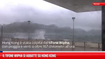 Il tifone Wipha si abbatte su Hong Kong