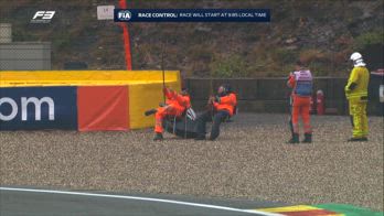 Spa, la F3 non corre e i marshals... pescano
