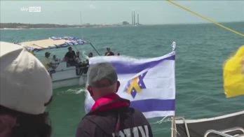Gaza, famiglie chiamano gli ostaggi dal mare