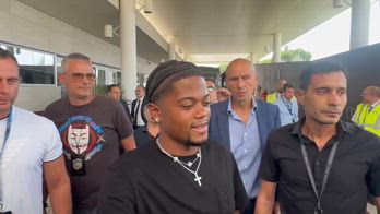 leon bailey roma arrivo ciampino video