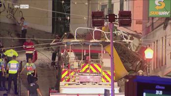 Lisbona, deraglia funicolare: avviate le indagini