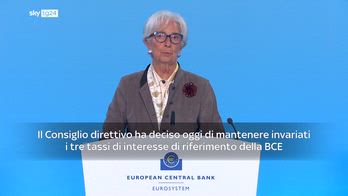 Le mosse della Bce, tassi fermi al 2%, Pil eurozona rivisto a rialzo all'1,2%