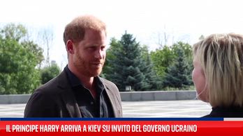 Principe Harry a sorpresa a Kiev per visitare soldati feriti