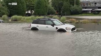Maltempo Como, forti piogge: centro storico allagato