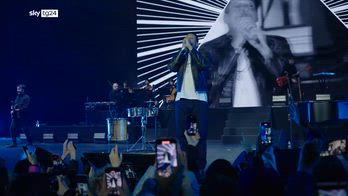 Anniversario live, Francesco Gabbani festeggia 10 anni di successi