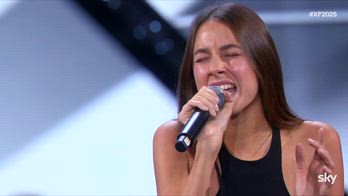 X Factor 2025, Layana canta âThe Greatestâ di Billie Eilish