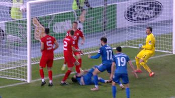 gol KAZAKISTAN ROVESCIATA SENZA IL PORTIERE