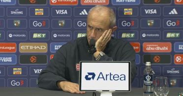 Messina e lo show 'alla Popovich' in sala stampa a Kaunas