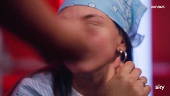 XF2025, tellynonpiangere canta i Pinguini Tattici Nucleari