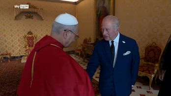 Vaticano, Re Carlo e Camilla incontrano Papa Leons XIV