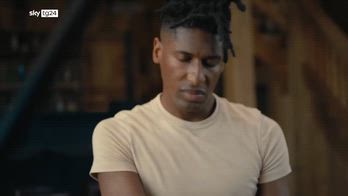 Jon Batiste dal vivo al Teatro Dal Verme a Milano: "Non siate timidi, vi aspetto"