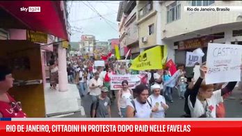 FL Brasile, funerale vittime raid nelle favelas