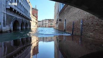 Emb. Flash, l'alto artigianato della Venice fashion Week