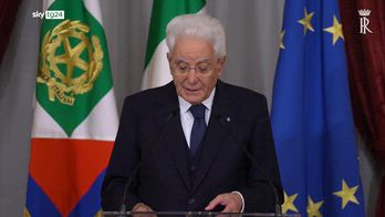 Mattarella: inclusione anziani sfida rilevante istituzioni