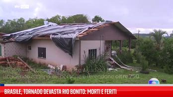 Tornado devastante in Brasile, rasa al suolo una città