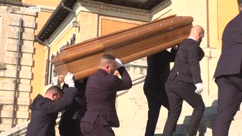 Chiesa affollatissima per il funerale di Peppe Vessicchio