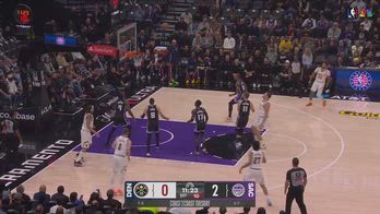 NBA, 35 punti di Nikola Jokic contro Sacramento