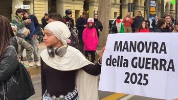 No Meloni day, studenti in piazza per chiedere una scuola diversa
