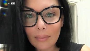 Morta in casa a Napoli, indagini per chiarire cause