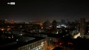 Guerra Ucraina, nuovi raid su Kiev, Mosca avanza nel Donbass
