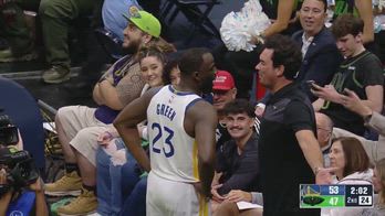 NBA, Draymond Green va faccia a faccia con un tifoso