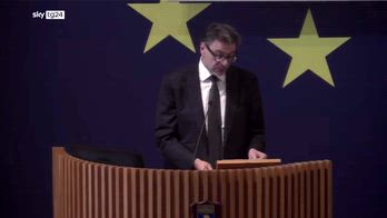 ERROR! Giorgetti:"Se tutti pagano le tasse il sistema funziona"