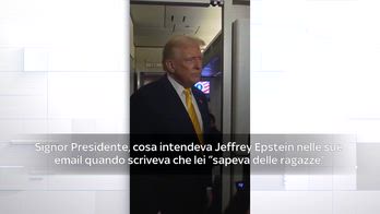 Trump insulta una giornalista: stai zitta cicciona