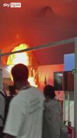 Incendio alla Cop30 di Belem, le immagini delle fiamme