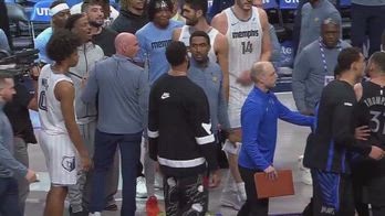 NBA, battibecco tra Morant e Thompson in Mavs-Grizzlies