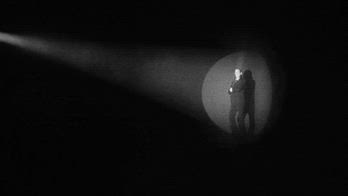 VIDEO - Karakaz presenta Attrici Attori Feroci Motori