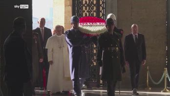Papa Leone XIV in visita al mausoleo di Ataturk ad Ankara