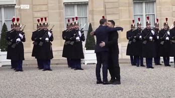 Zelensky a Parigi per conslidare alleanza europea