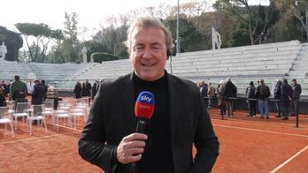 FINTO LIVE MANGIANTE SITO_3937861