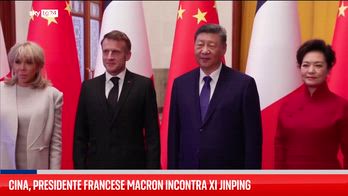 Cina, Xi incontra Macron a Pechino